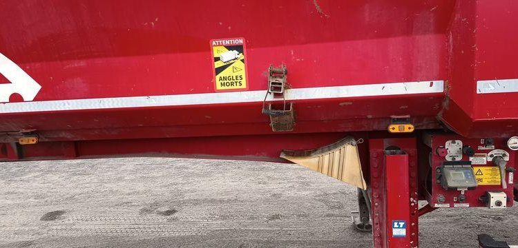 STAS BENNE A FERRAILLE 60M3 3 S300CX 3  ESSIEUX – PTAC : 42 TONNES – ANNEE 2017  GE-110-YZ