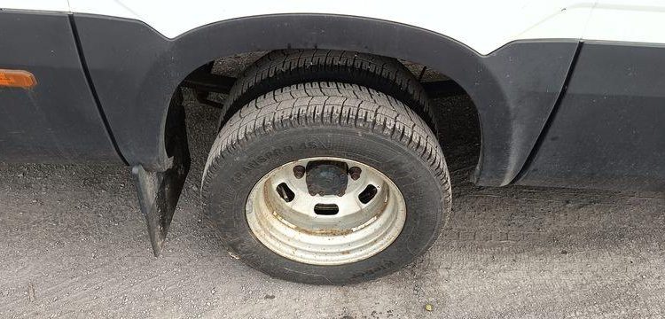 IVECO DAILY VI 35C16 2,3 D 16V HI – MATIC 156 CV – BOITE AUTO – DIESEL – 263107 KMS BLANC GE-649-AB