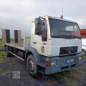 MAN PORTE ENGIN BLANC GT-826-LJ