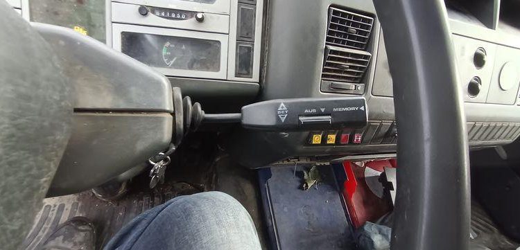 MAN PORTE ENGIN BLANC GT-826-LJ