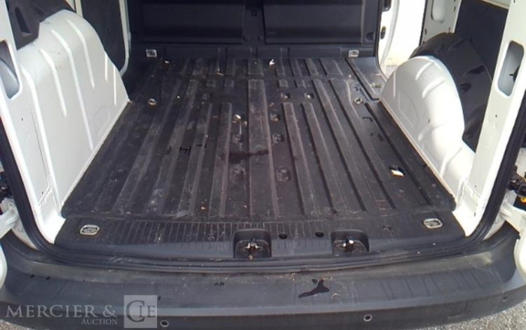 VOLKSWAGEN CADDY FO CARGO 90 CRD M6 BLANC GY-052-TQ