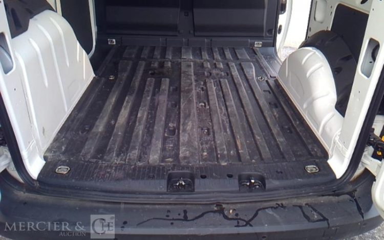VOLKSWAGEN CADDY FO CARGO 90 CRD M5 BLANC GY-123-TQ