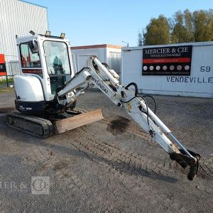 HYUNDAI MINI PELLE SUR CHENILLES 2,7 TONNES  ROB1536