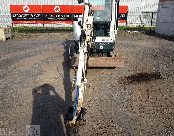 HYUNDAI MINI PELLE SUR CHENILLES 2,7 TONNES  ROB1536