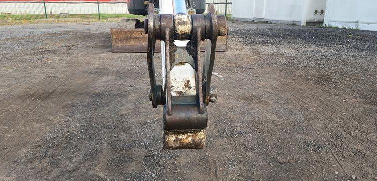HYUNDAI MINI PELLE SUR CHENILLE 3,8 TONNES  ROB1805