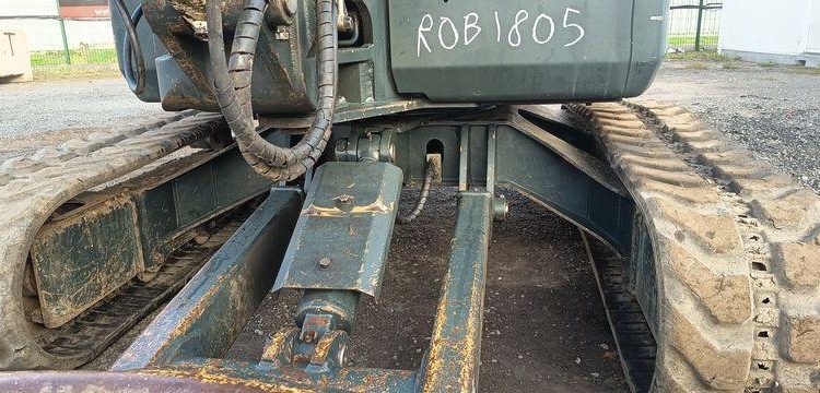 HYUNDAI MINI PELLE SUR CHENILLE 3,8 TONNES  ROB1805