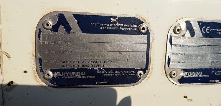 HYUNDAI MINI PELLE SUR CHENILLES 3,8 TONNES  ROB1812