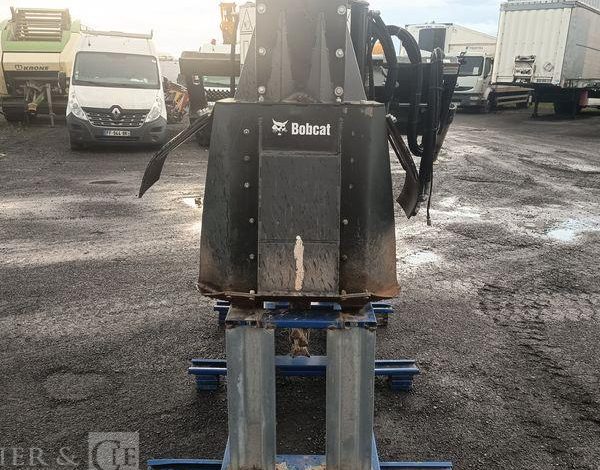 BOBCAT SCIE A ROCHE  SARWS24