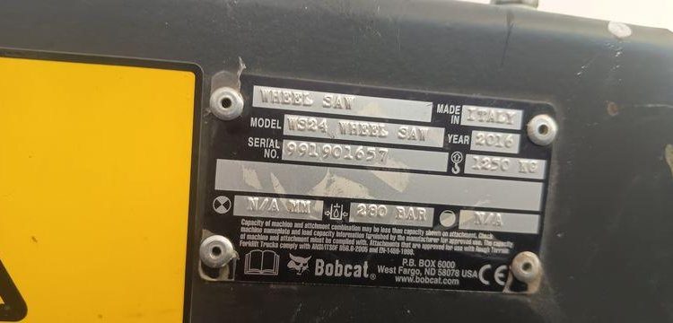 BOBCAT SCIE A ROCHE  SARWS24