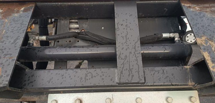 BOBCAT SCIE A ROCHE  SARWS24