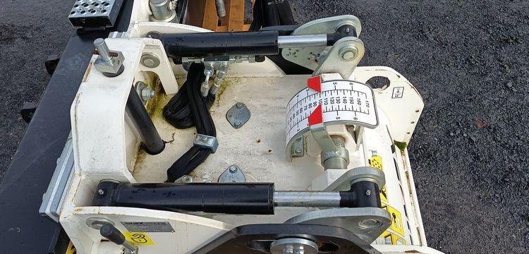 SIMEX RABOTEUSE AUTO NIVELLANTE AVEC TAPIS CONVOYEUR  SPLC18HP