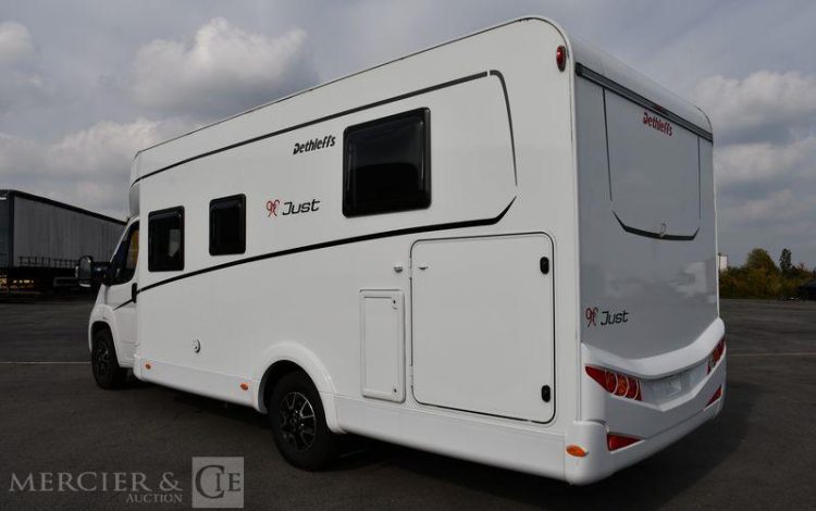 DETHLEFFS CAMPING CAR JUST T7052 DBM BLANC Y71594