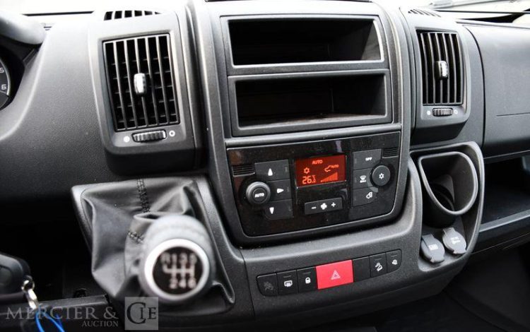 DETHLEFFS CAMPING CAR JUST T7052 DBM BLANC Y71594