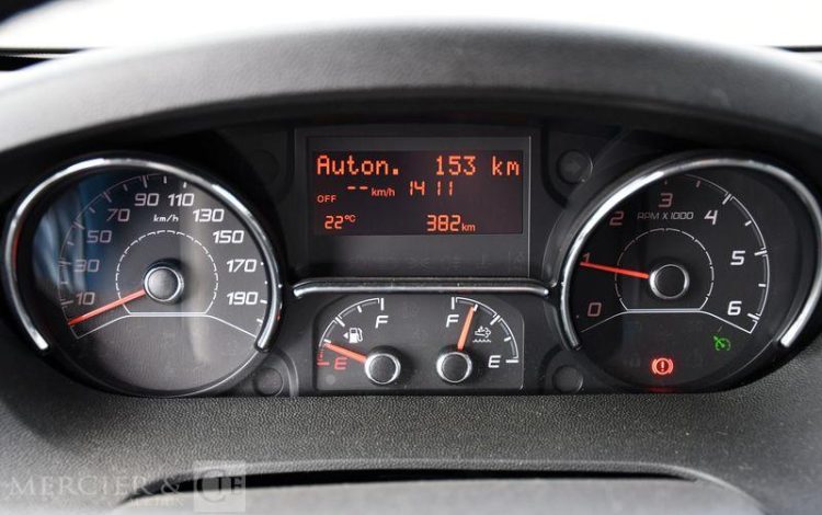 DETHLEFFS CAMPING CAR JUST T7052 DBM BLANC Y71594