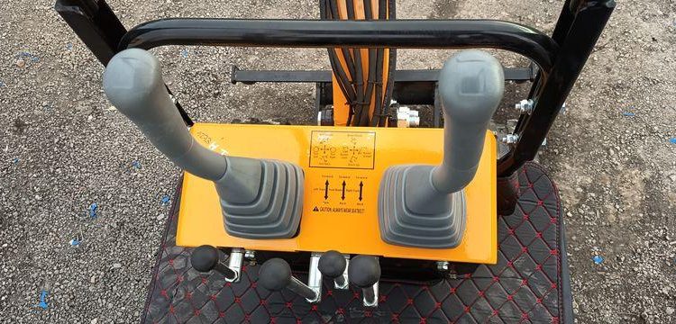 HIGHTOP MICROPELLE HT10 SUR CHENILLES DIESEL 1T – ANNEE 2025 – MATERIEL NEUF  1273HT