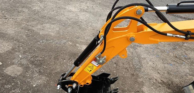 HIGHTOP MICROPELLE HT10 SUR CHENILLES DIESEL 1T – ANNEE 2025 – MATERIEL NEUF  1273HT