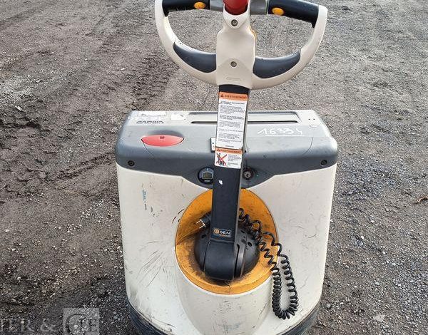 CROWN TRANSPALETTE ELECTRIQUE WP3020 CAPACITE NOMINALE : 2 TONNES – ANNEE 2017  16334