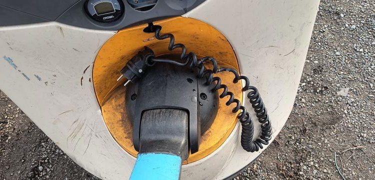 CROWN TRANSPALETTE ELECTRIQUE WP3020 CAPACITE NOMINALE : 2 TONNES – ANNEE 2017  16334