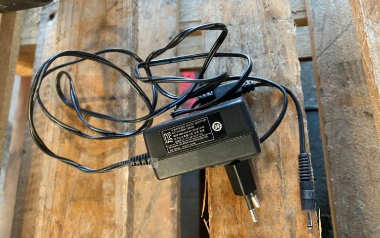 LEICA RUGBY 100  NIV010017