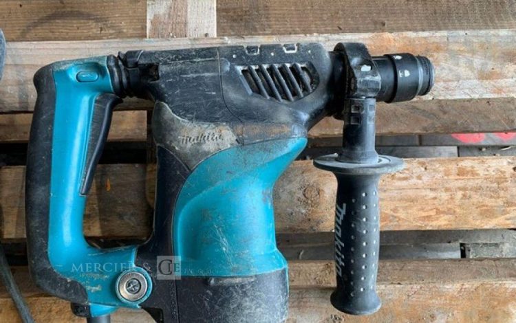 MAKITA HR2811FT  PER750010