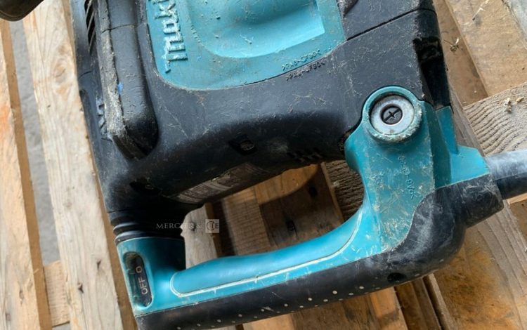 MAKITA HM1213C  PIQ011166