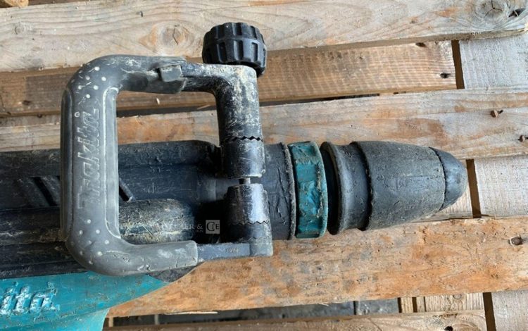 MAKITA HM1213C  PIQ011166