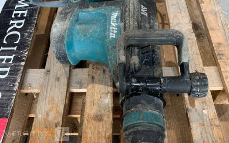 MAKITA HM1213C  PIQ011171