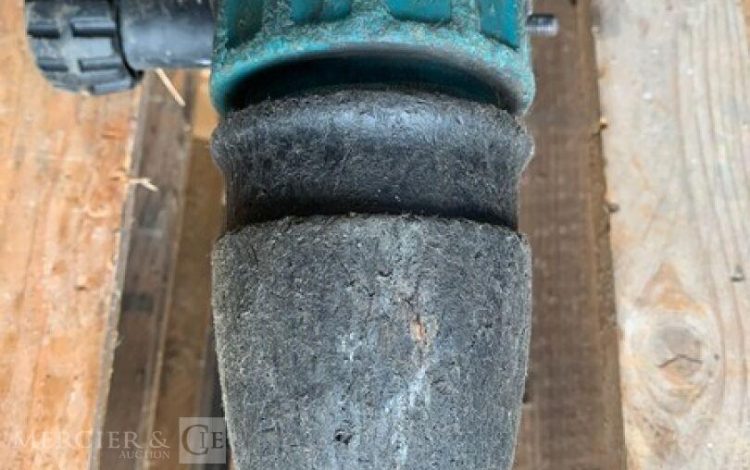 MAKITA HM1213C  PIQ750019