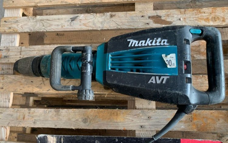 MAKITA HM1214C  PIQ010192