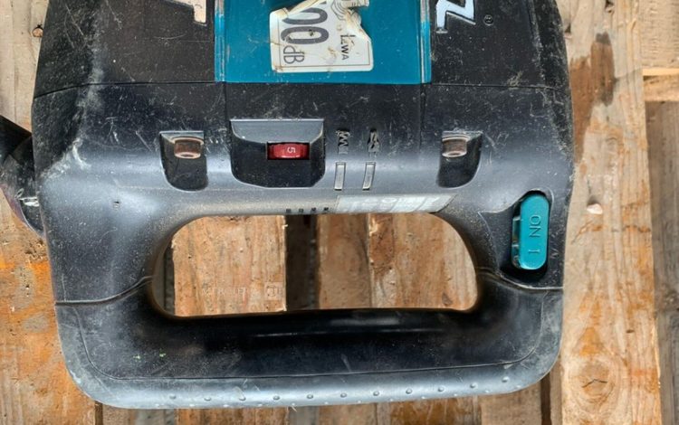 MAKITA HM1214C  PIQ010192