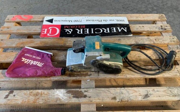 MAKITA 9404  PON010504