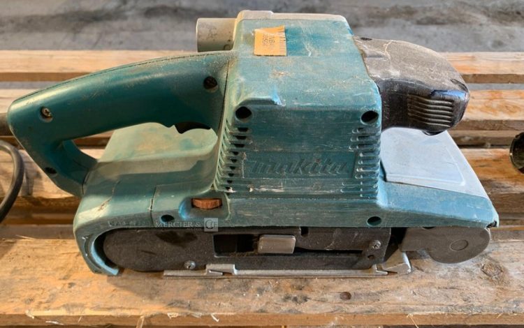 MAKITA 9404  PON010504