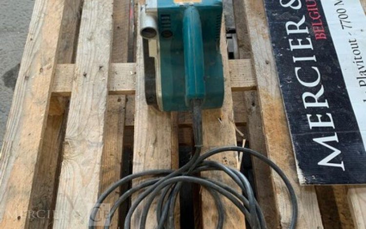 MAKITA 9404  PON010547