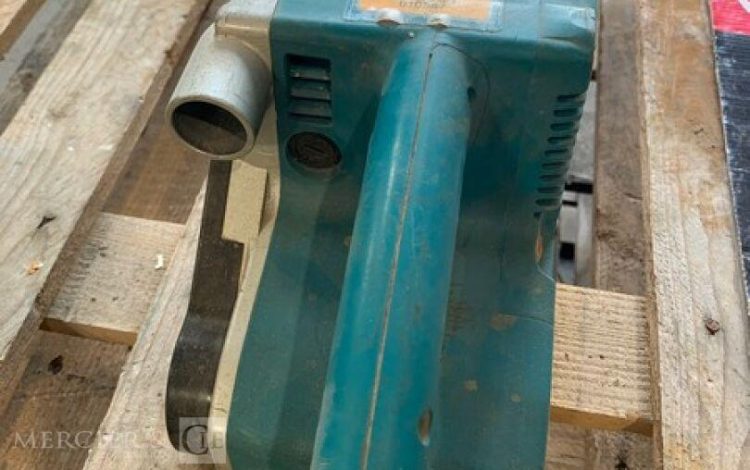 MAKITA 9404  PON010547