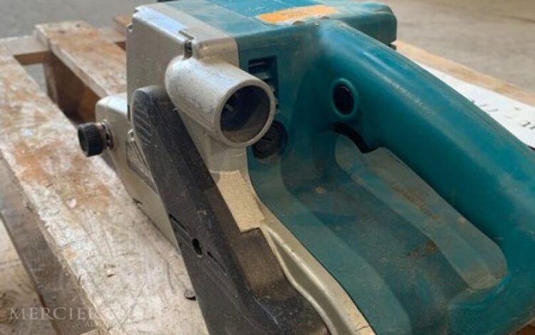 MAKITA 9404  PON010547