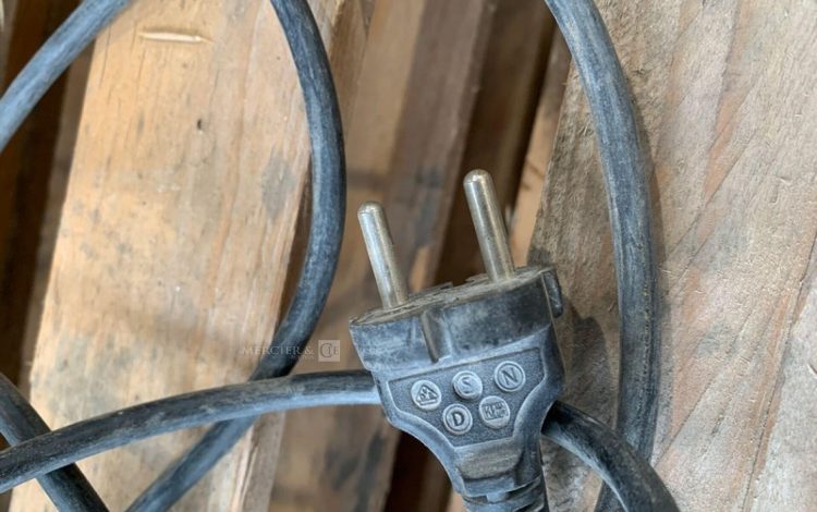 HITACHI SAT-180  PON010227