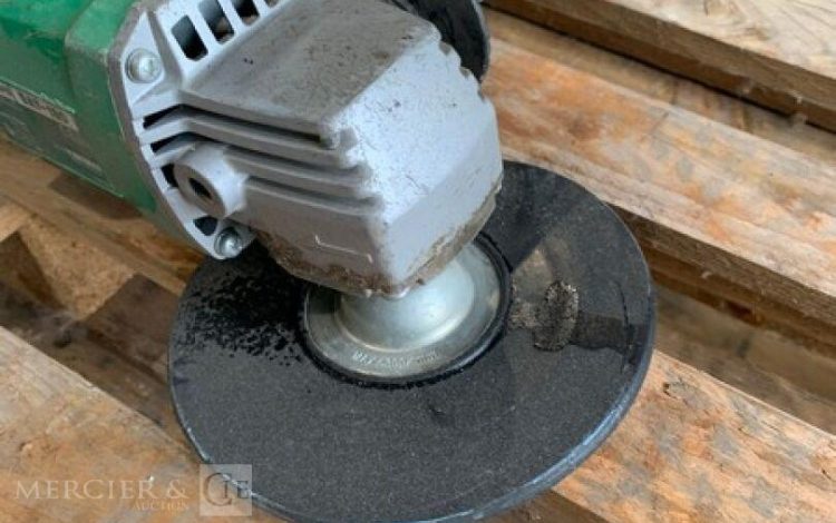 HITACHI SAT-180  PON010227