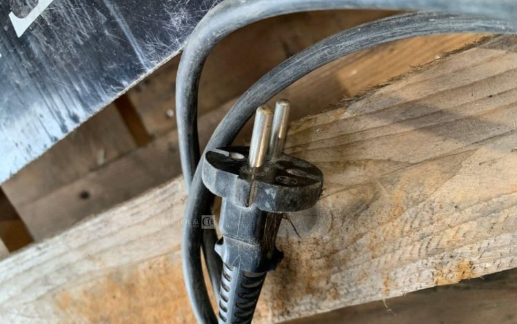 HITACHI SAT-180  PON010260