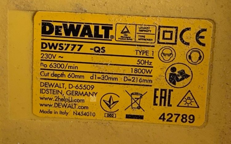 DEWALT DWS777-QS  SCI010180