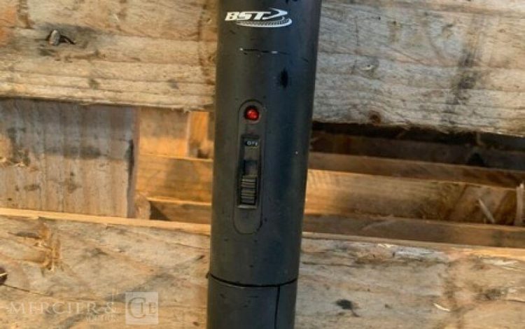 BST MEETY  SON007882