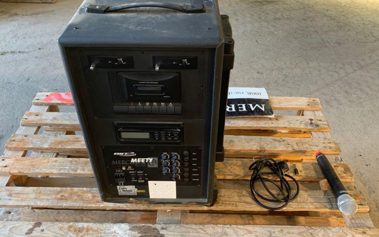 BST MEETY  SON007882