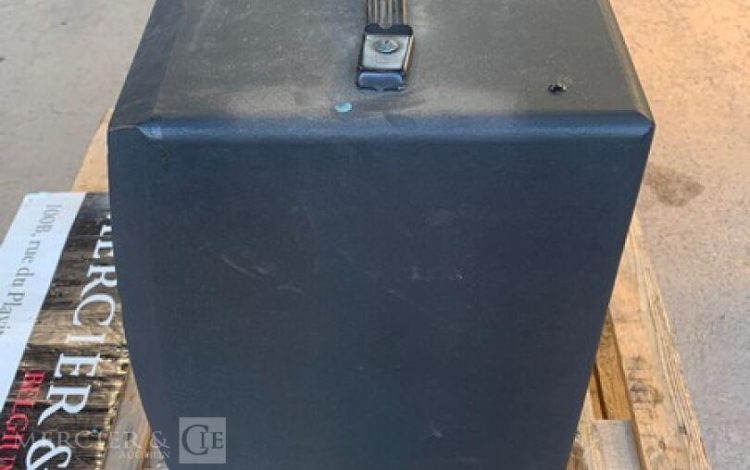 BST MEETY  SON007882