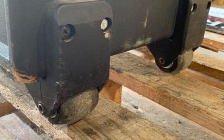 BST MEETY  SON007882