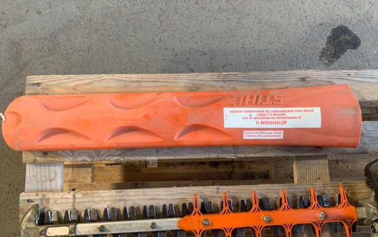 STIHL HS82R  TAI010545