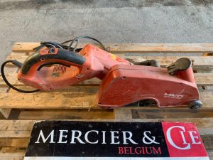 HILTI DCH300  TRO010629