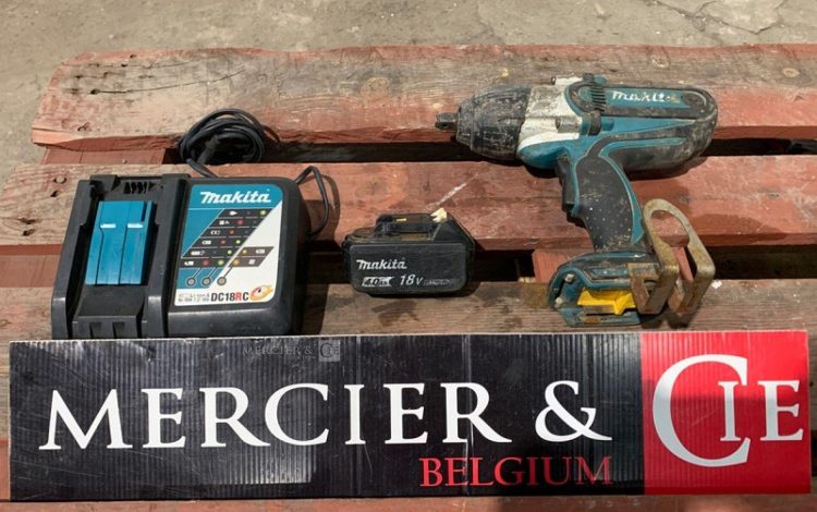 MAKITA DTW450  BOU010012