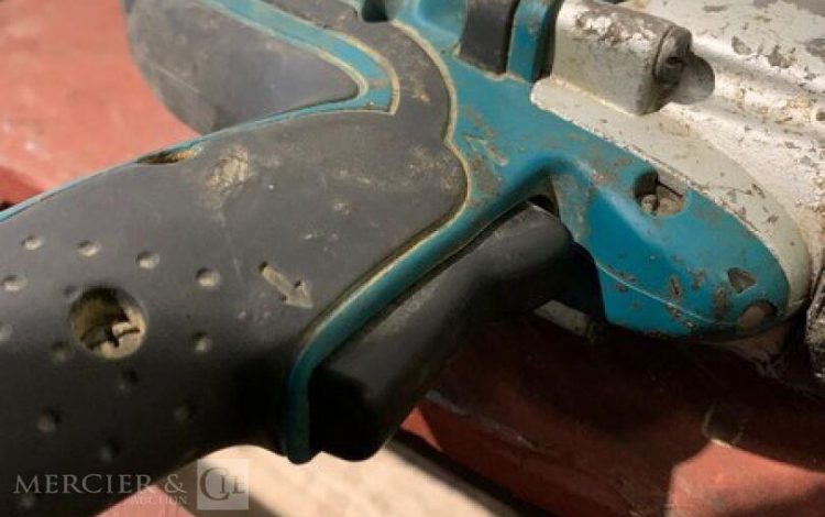 MAKITA DTW450  BOU010012