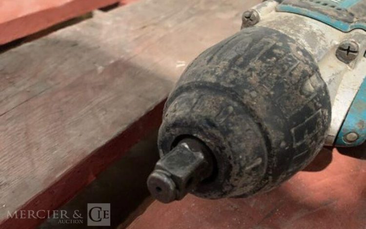 MAKITA DTW450  BOU010012