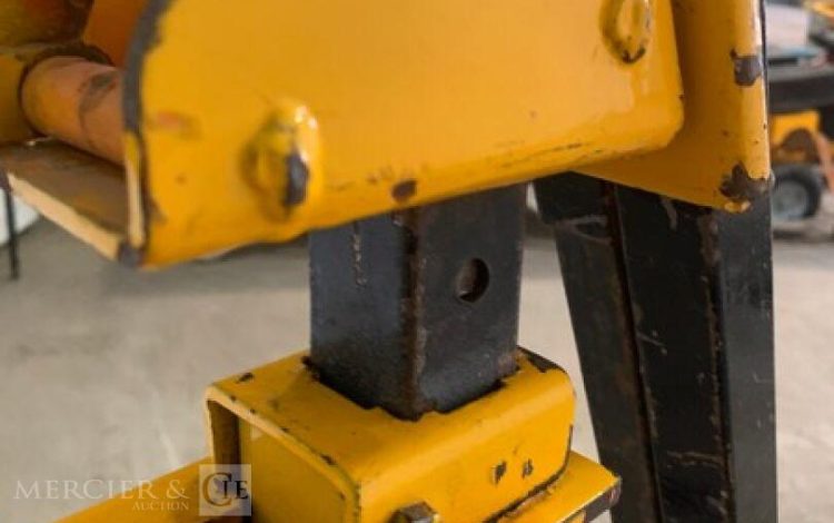 MONDELIN 513000  LEV010665