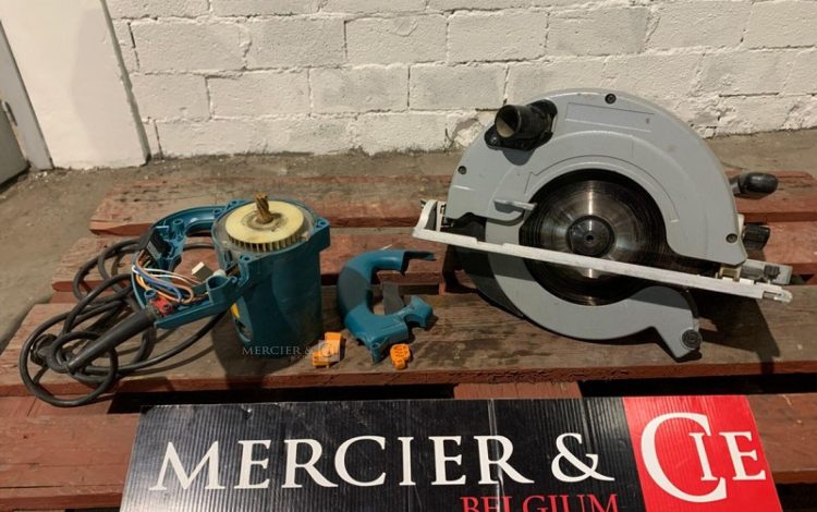 MAKITA 5903R  SCI010074